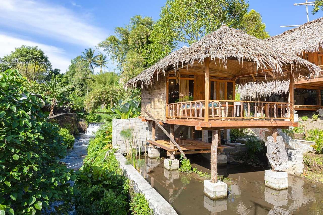 Onong'S Homestay & Cafe Tomohon 外观 照片