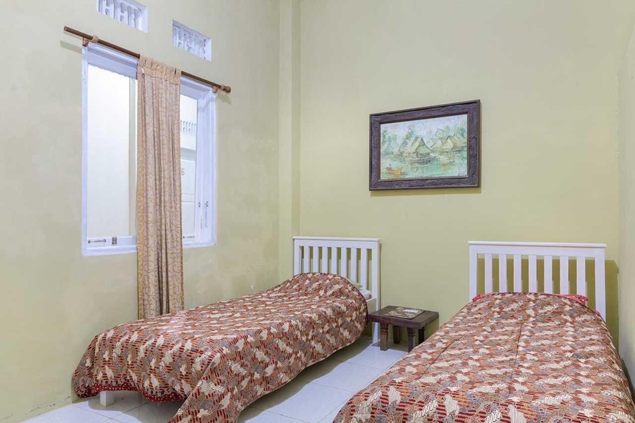 Onong'S Homestay & Cafe Tomohon 外观 照片